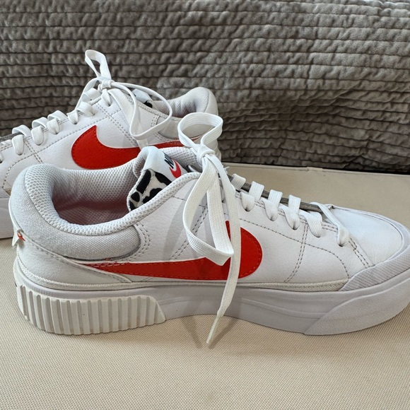 Nike Women's Court Legacy Lift White and Orange Leopard Platform Sneakers size 8 - Picture 4 of 14